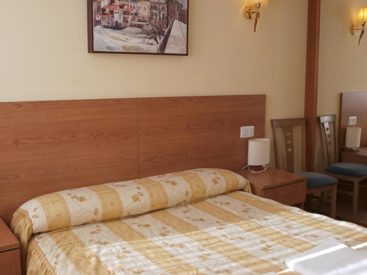 Hotel Hostal El Volante Estella Zewnętrze zdjęcie