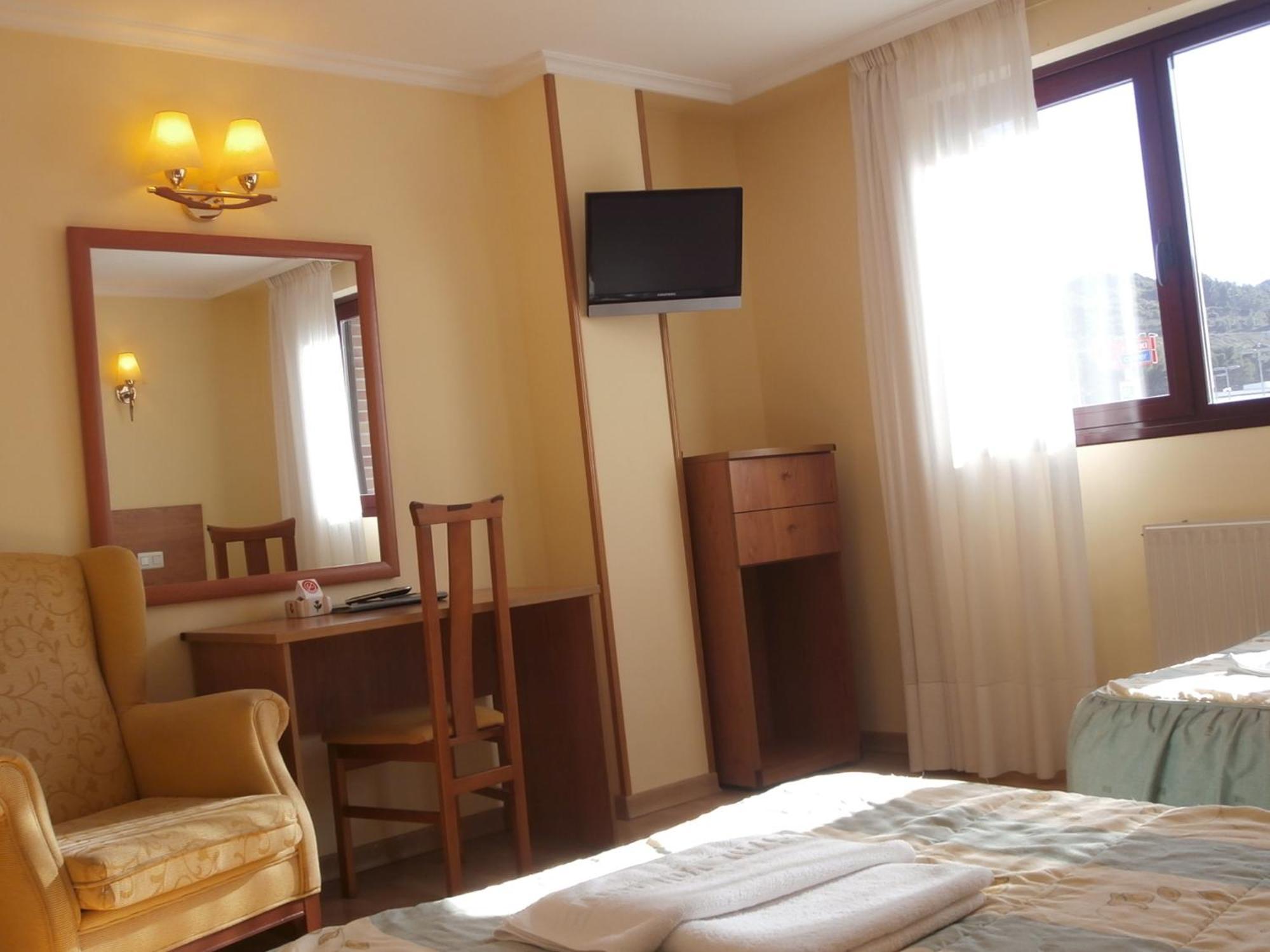 Hostal El Volante Estella Zewnętrze zdjęcie