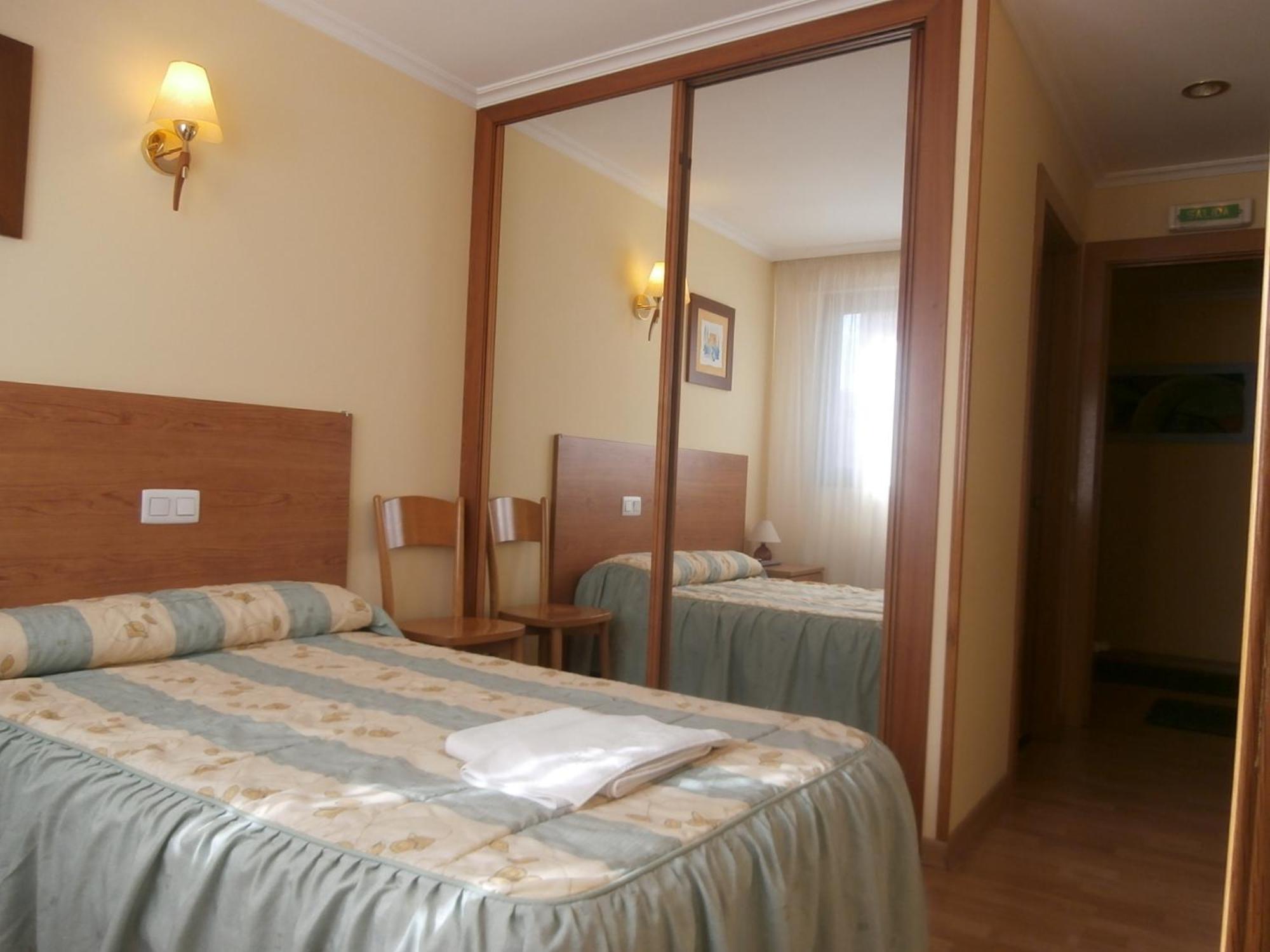 Hostal El Volante Estella Zewnętrze zdjęcie