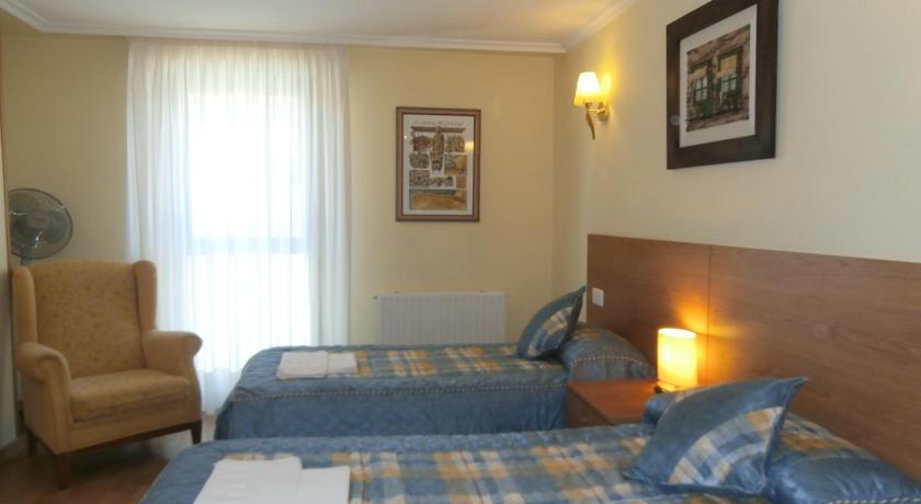 Hostal El Volante Estella Zewnętrze zdjęcie