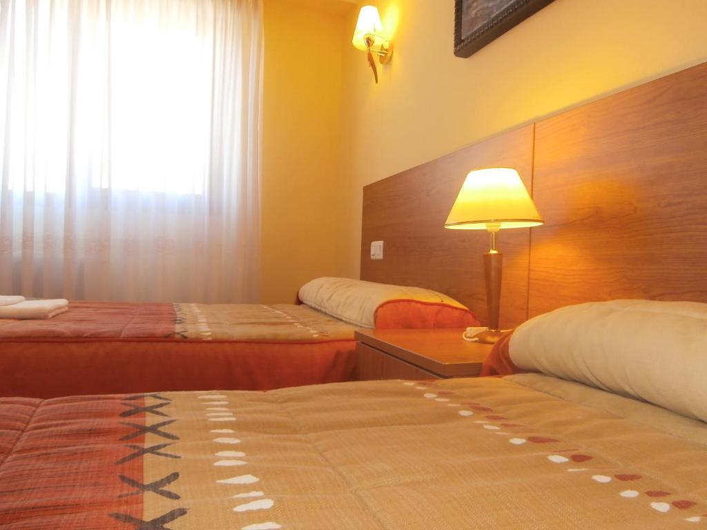 Hostal El Volante Estella Zewnętrze zdjęcie